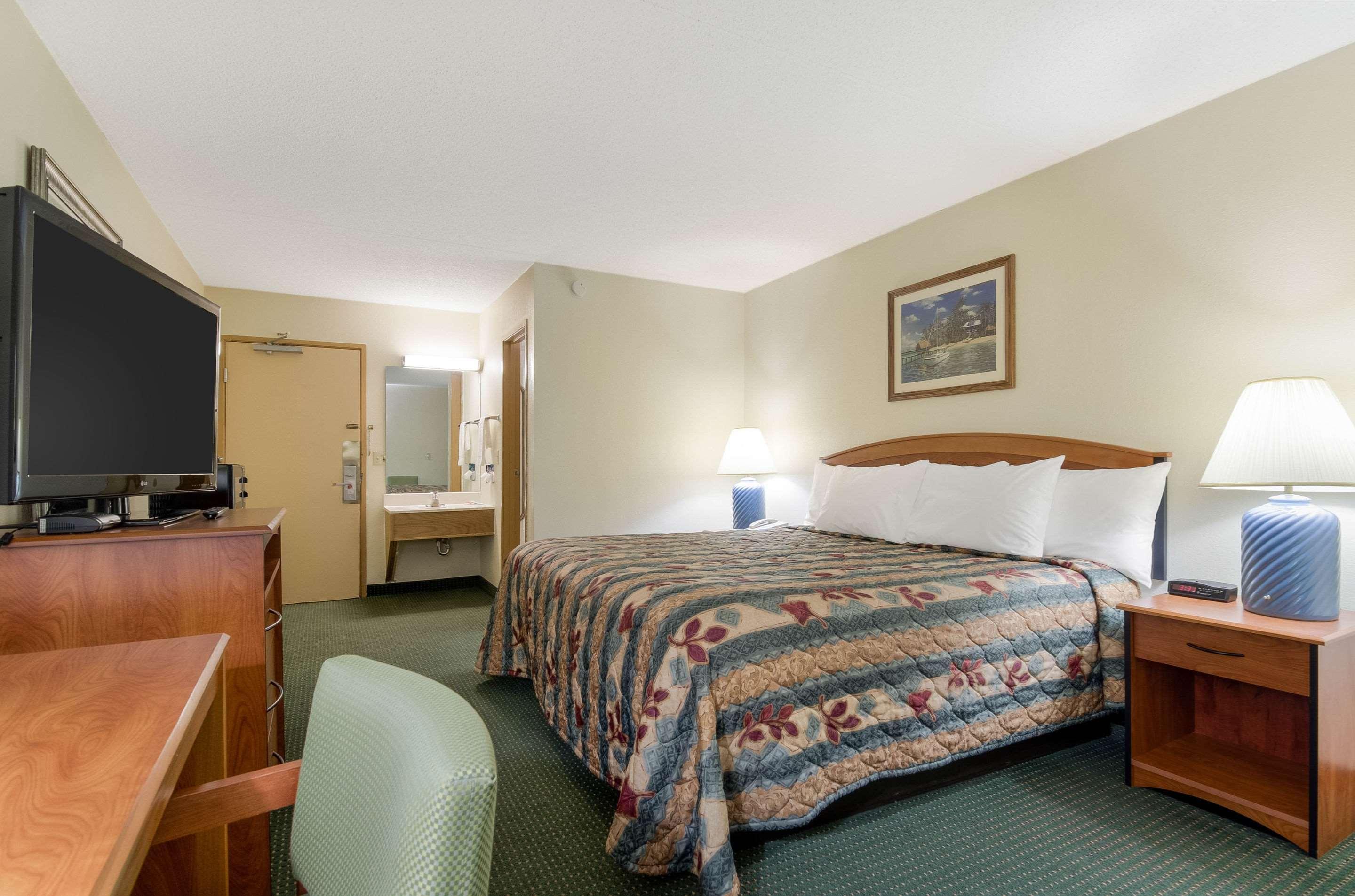 Econo Lodge Emporia Ngoại thất bức ảnh