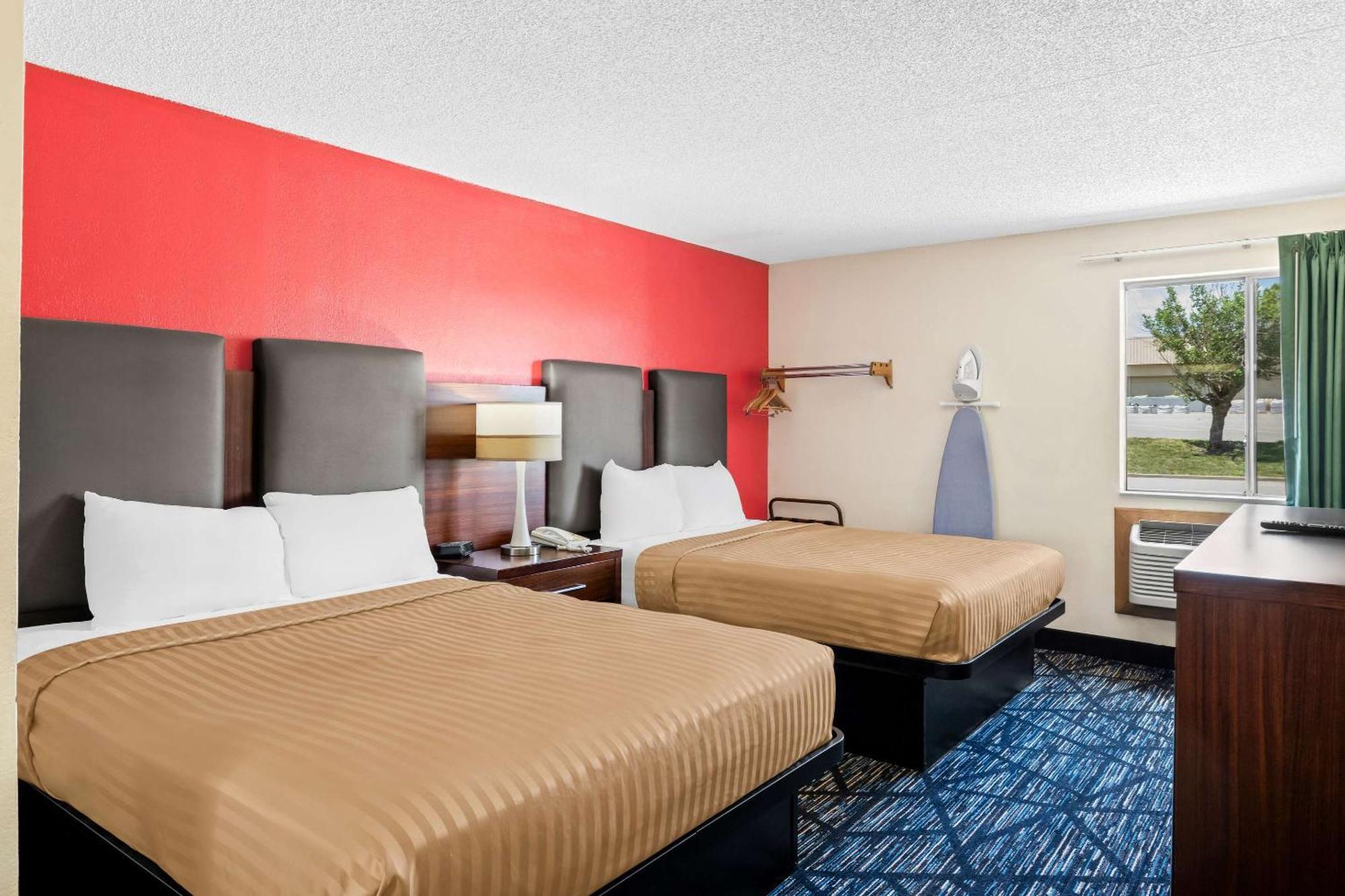 Econo Lodge Emporia Ngoại thất bức ảnh