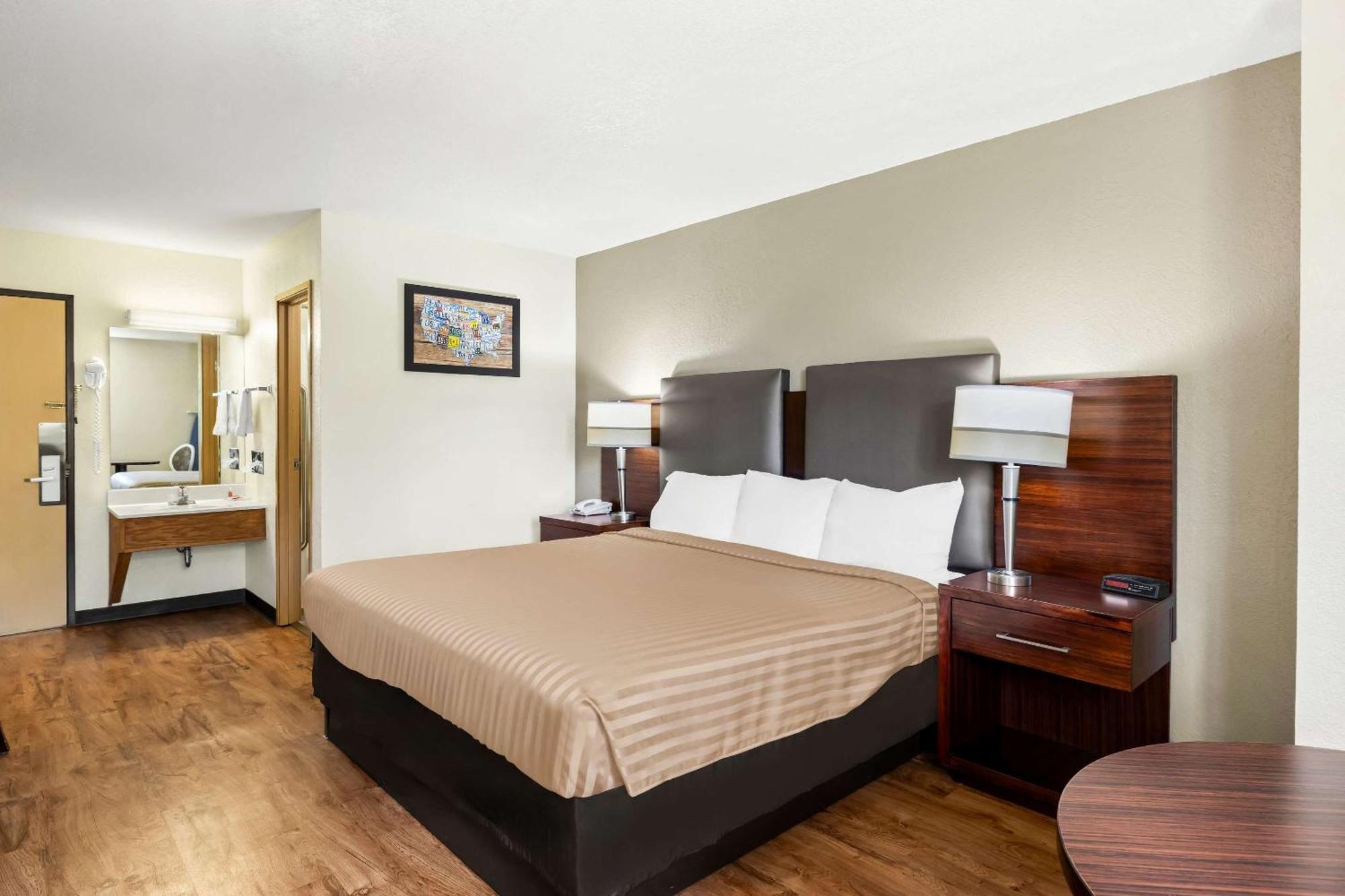 Econo Lodge Emporia Ngoại thất bức ảnh