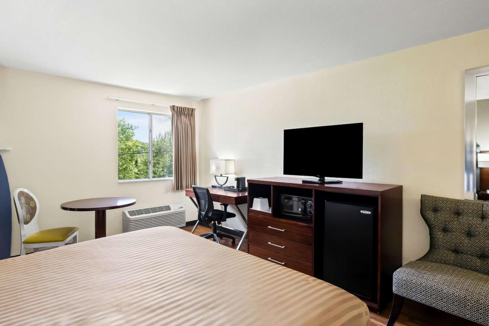 Econo Lodge Emporia Ngoại thất bức ảnh