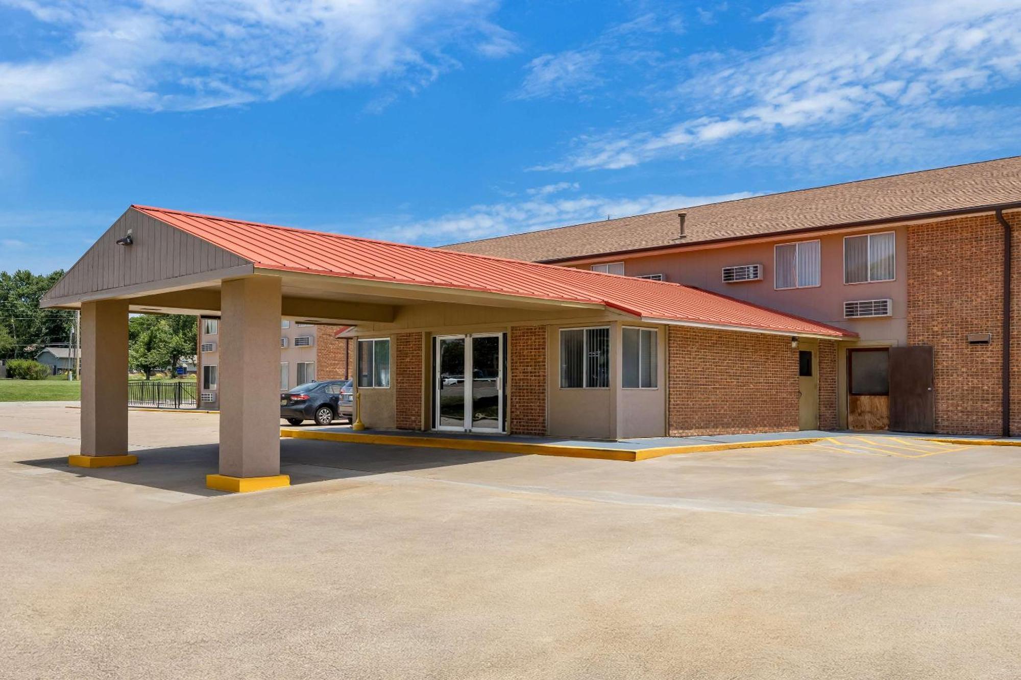 Econo Lodge Emporia Ngoại thất bức ảnh