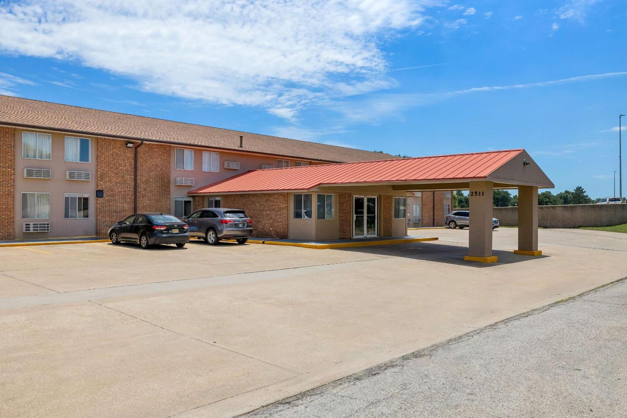 Econo Lodge Emporia Ngoại thất bức ảnh